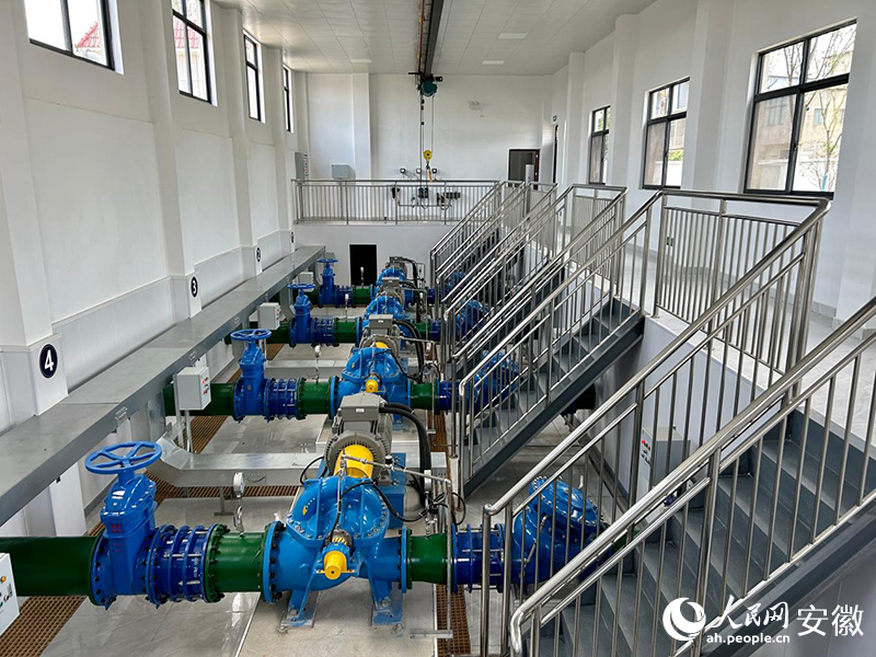 阜南縣蒙洼中心水廠取水設(shè)施。人民網(wǎng)記者 高飛躍攝